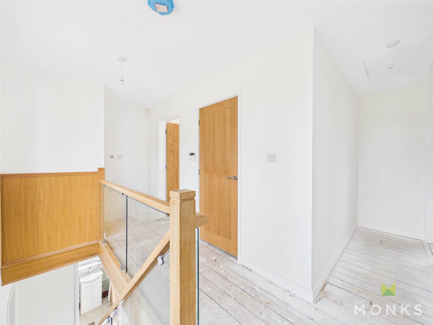 2 Stonehouse Drive, Oswestry, SY11 4HZ For Sale